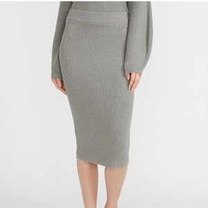 NWT MIDI SWEATER SKIRT